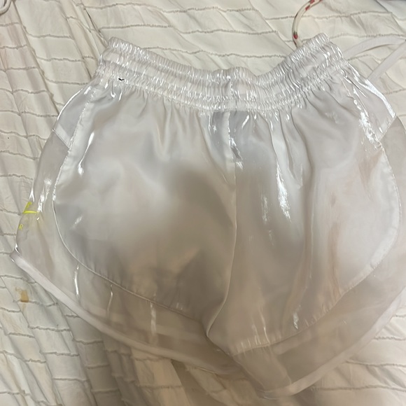 Nike metallic white neon yellow shorts - Picture 2 of 4